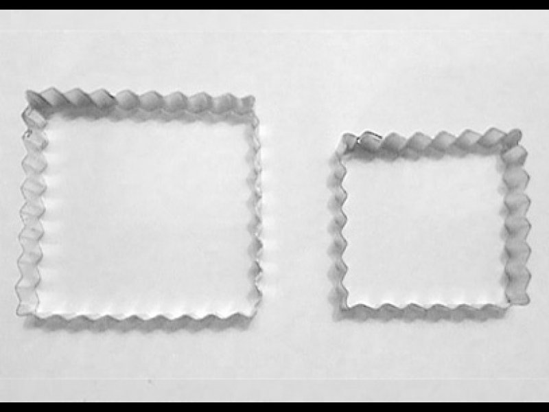 Cuadrados dentados de 2 a 15 cm